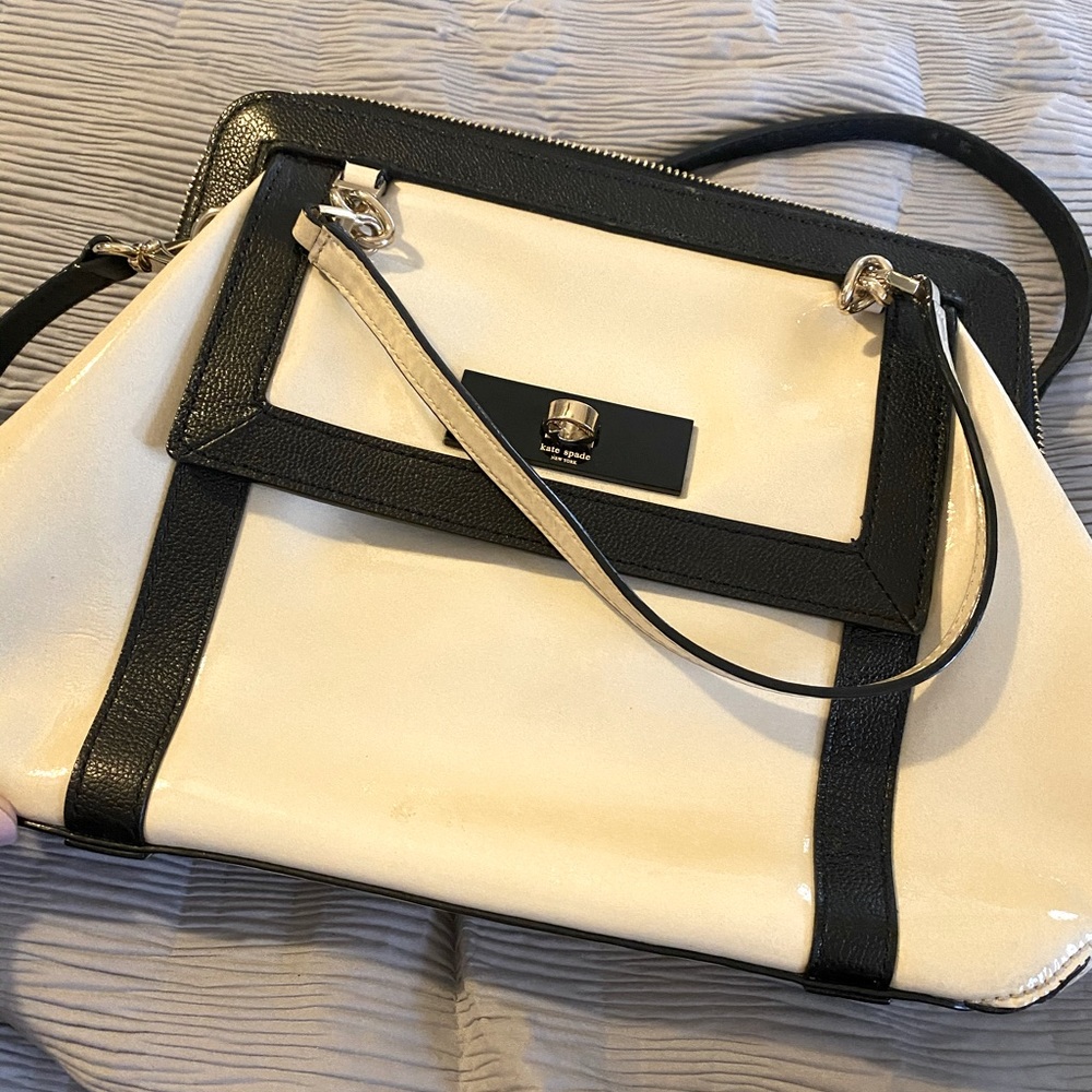 💖 FINAL SALE 💖 ✨♠️ Kate Spade Patent Purse